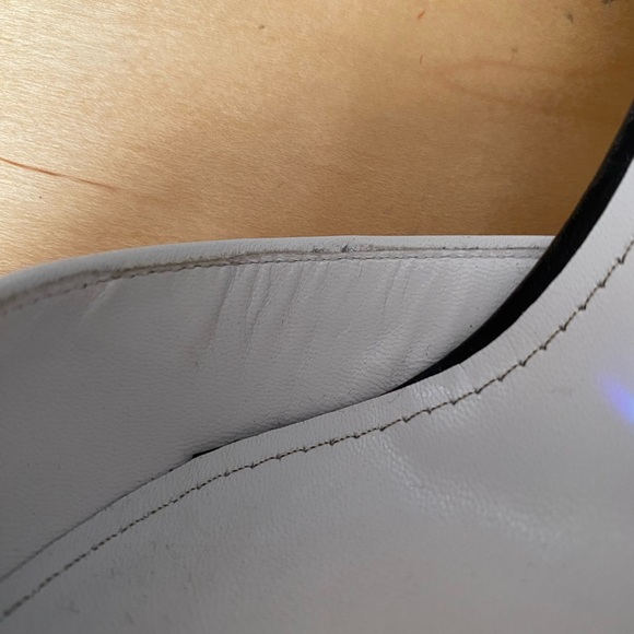 Chanel 2006 D'Orsey Pumps 36.5
Black And White Leather - Picture 14 of 15